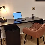 Konukevi Domus Albalonga Roma
